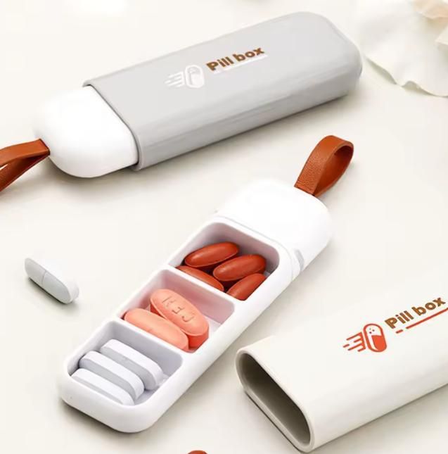 Three-Compartment Small Pill Organizer Box – Compact & Travel-Friendly Medicine Storage