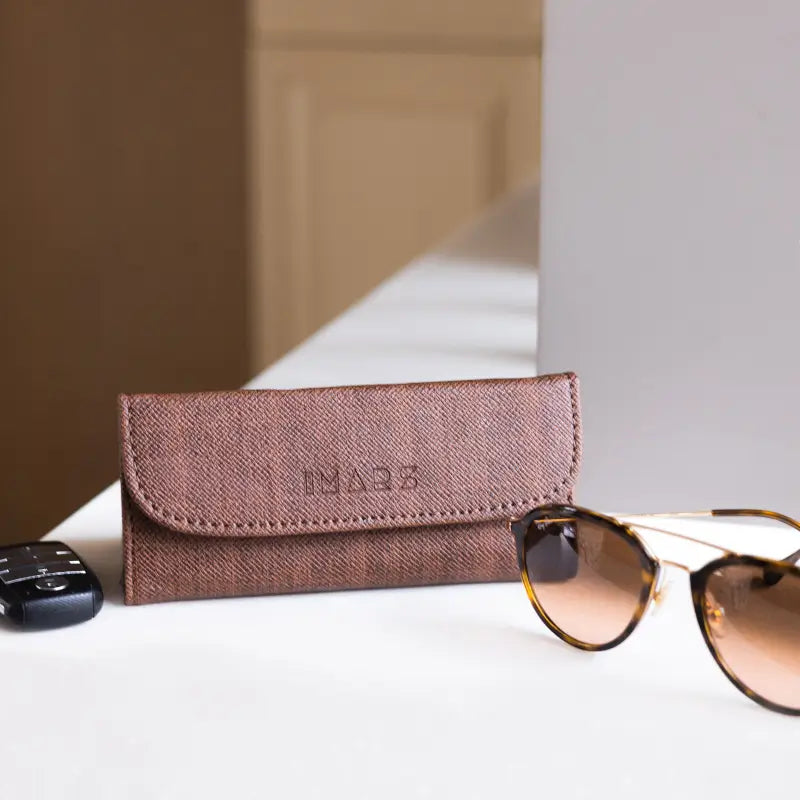 VisionGuard Spectacle Case – Lightweight Unisex Eyeglass Protector (Blue)