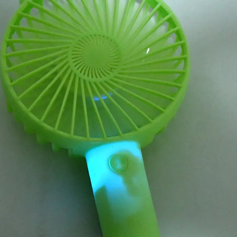 BreezeMini Portable Desk Fan – 3-Speed Personal Table Fan