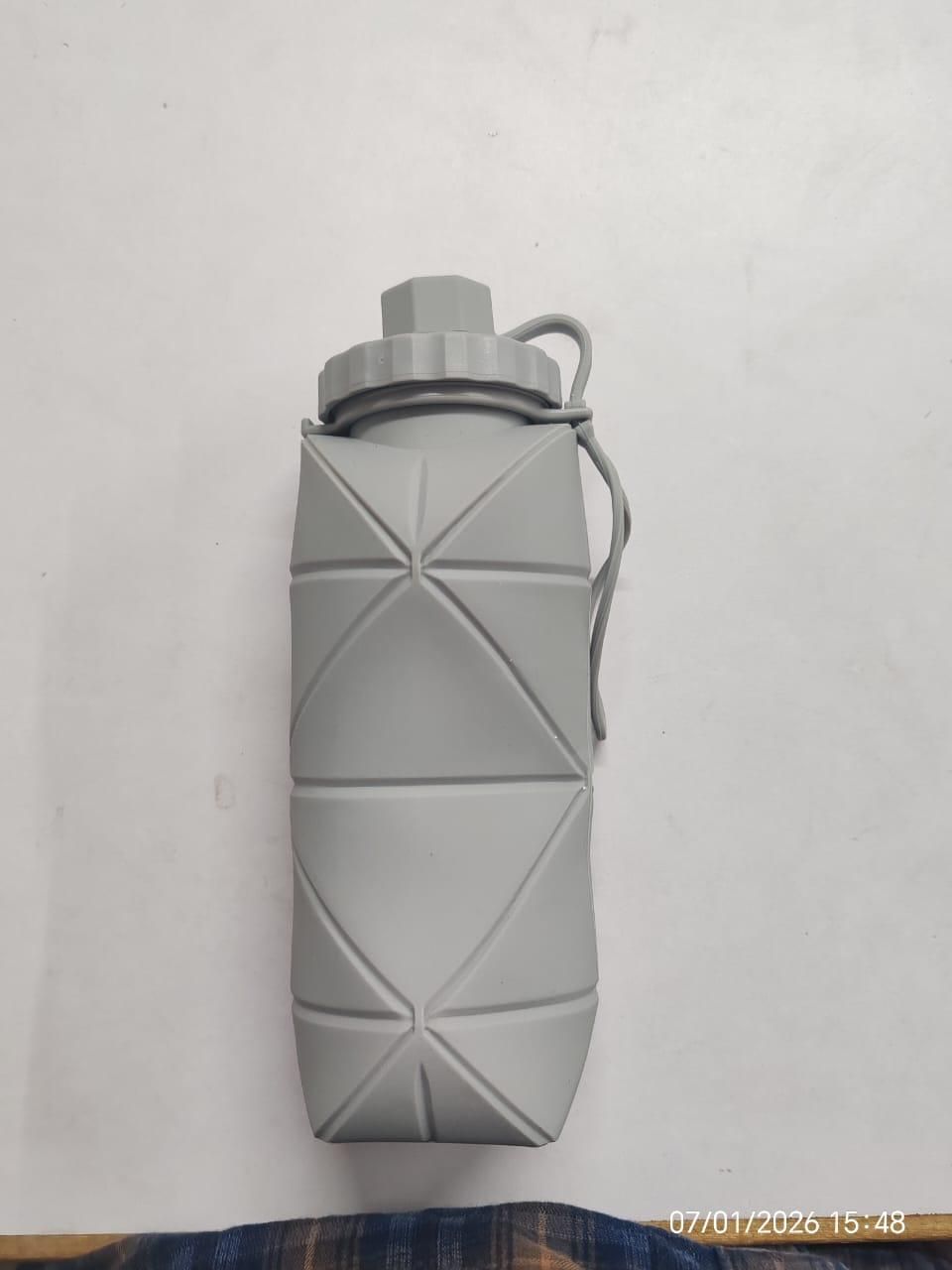 FlexSip Foldable Silicone Water Bottle – Collapsible Reusable Travel Bottle