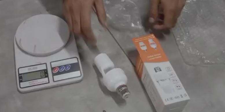 AutoSense Motion Sensor Light Socket – Automatic On/Off Lamp Holder for Home, Garage & Outdoor Use