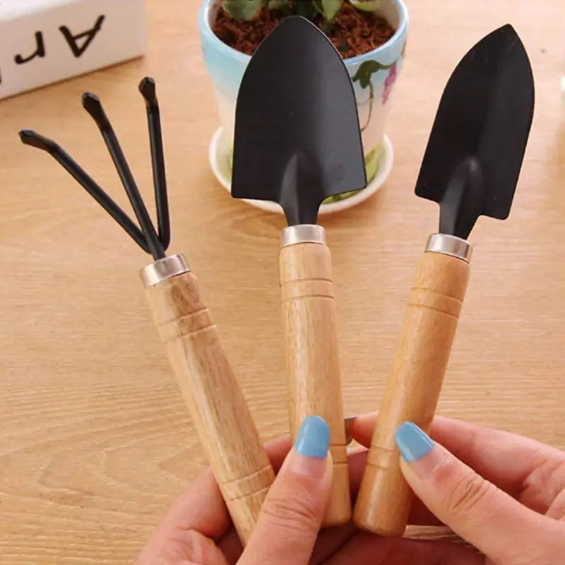 3-Piece Small Garden Tool Set Hand Cultivator, Trowel & Fork