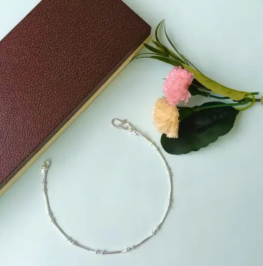 Silver-Plated Anklet & Necklace Chain Combo (Pack of 2) | Alloy Payal & Chain Set | Free Size Non-Adjustable Fashion Jewellery